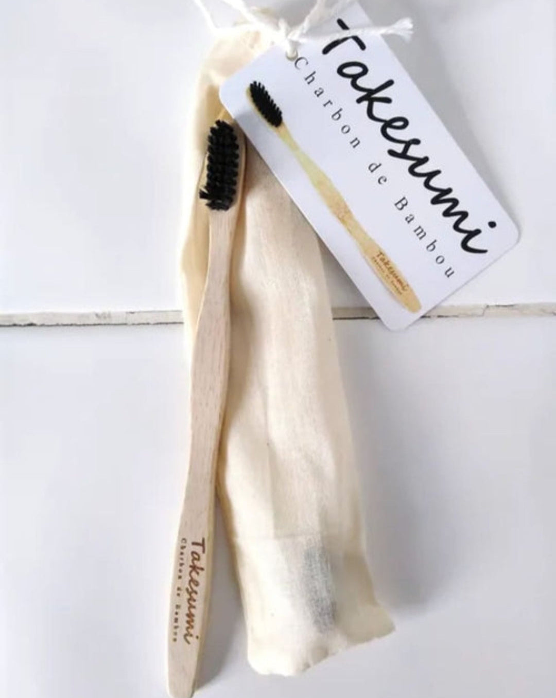 Brosse-a-dent-de-bambou-naturel-Takesumi-ecoresponsable